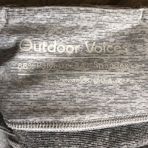 Outdoor Voices Knee Cap Leggings Dove & Ash - Picture 8 of 9